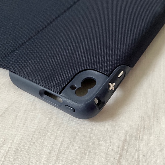 LOGI CREATE Keyboard Hard Case Blue - Picture 8 of 14